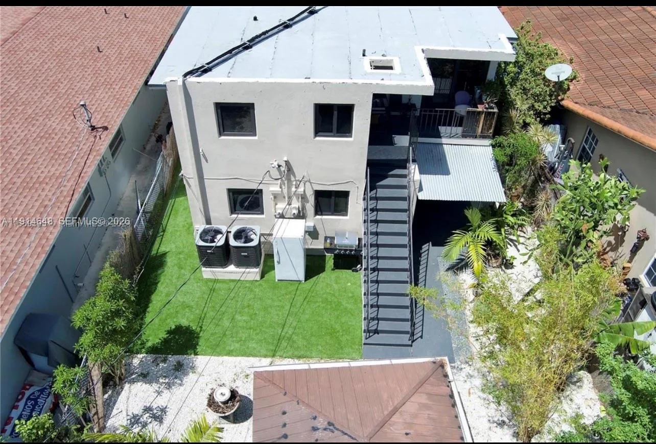 3520 Sw 25th St, Miami, Florida 33133, Miami, Florida 33133, ,Residential Income,For Sale,3520 Sw 25th St, Miami, Florida 33133,A11914648