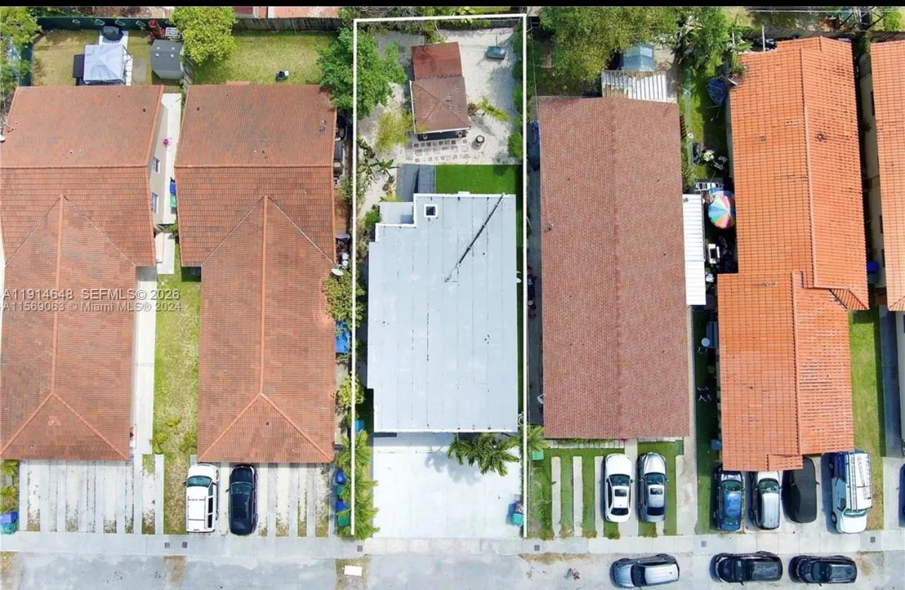 3520 Sw 25th St, Miami, Florida 33133, Miami, Florida 33133, ,Residential Income,For Sale,3520 Sw 25th St, Miami, Florida 33133,A11914648