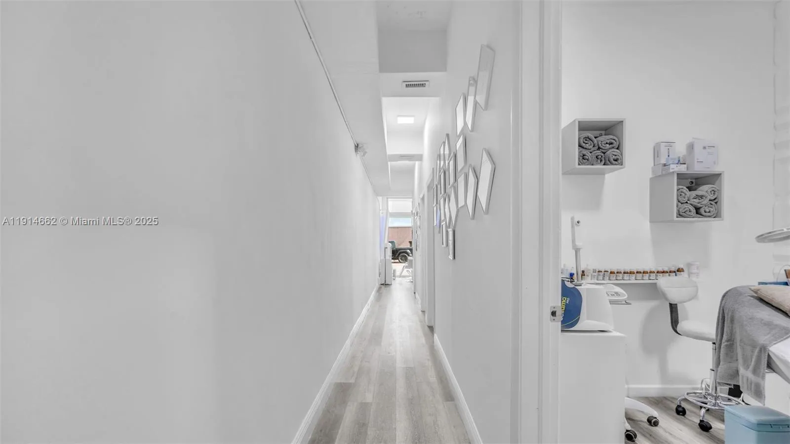 333 Almeria Ave, Coral Gables, Florida 33134, Coral Gables, Florida 33134, ,Business Opportunity,For Sale,333 Almeria Ave, Coral Gables, Florida 33134,A11914662