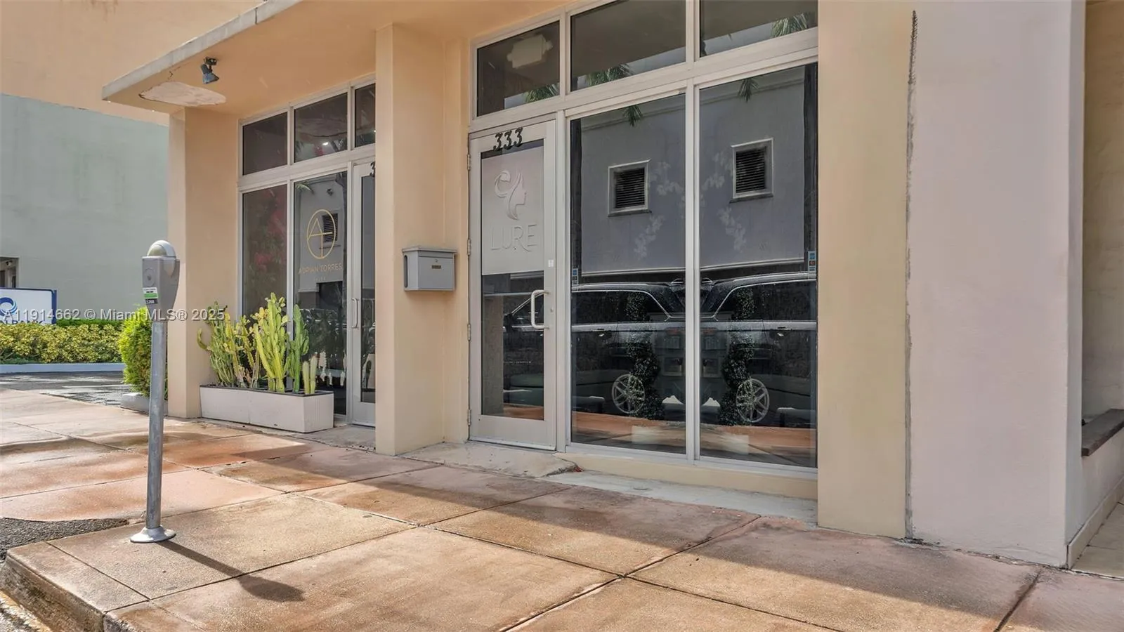 333 Almeria Ave, Coral Gables, Florida 33134, Coral Gables, Florida 33134, ,Business Opportunity,For Sale,333 Almeria Ave, Coral Gables, Florida 33134,A11914662