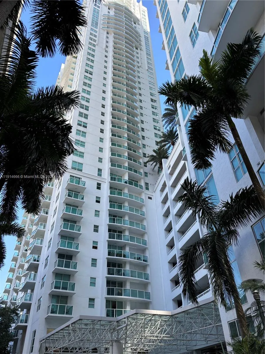 31 Se 5th St 2103, Miami, Florida 33131, Miami, Florida 33131, 1 Bedroom Bedrooms, ,1 BathroomBathrooms,Residential Lease,For Rent,31 Se 5th St 2103, Miami, Florida 33131,A11914666