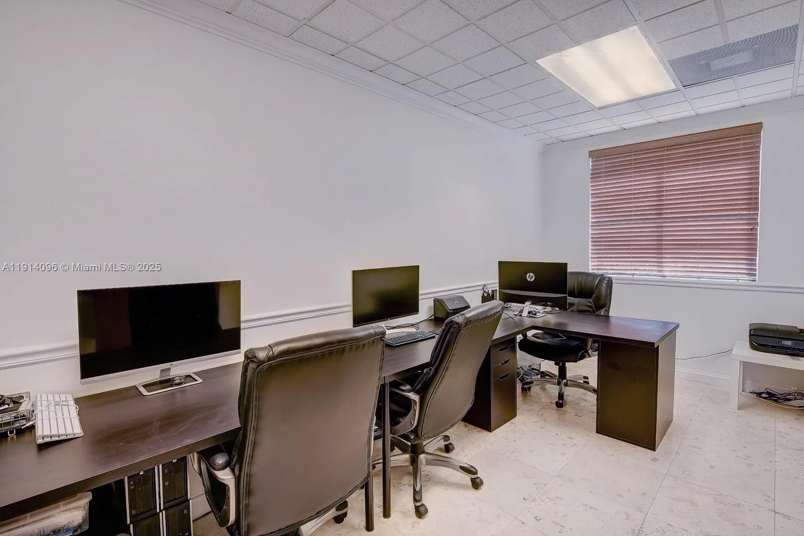 5220 S University Dr 203c, Davie, Florida 33328, Davie, Florida 33328, ,Commercial Lease,For Rent,5220 S University Dr 203c, Davie, Florida 33328,A11914096