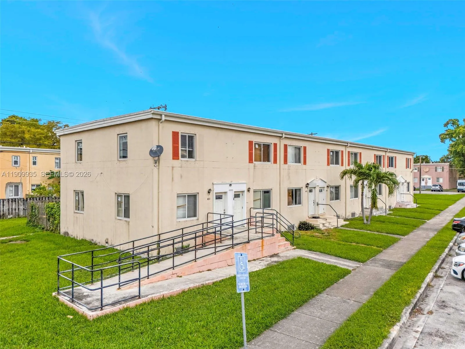 427 Nw 84th Ter 427, Miami, Florida 33150, Miami, Florida 33150, 2 Bedrooms Bedrooms, ,1 BathroomBathrooms,Residential,For Sale,427 Nw 84th Ter 427, Miami, Florida 33150,A11909935