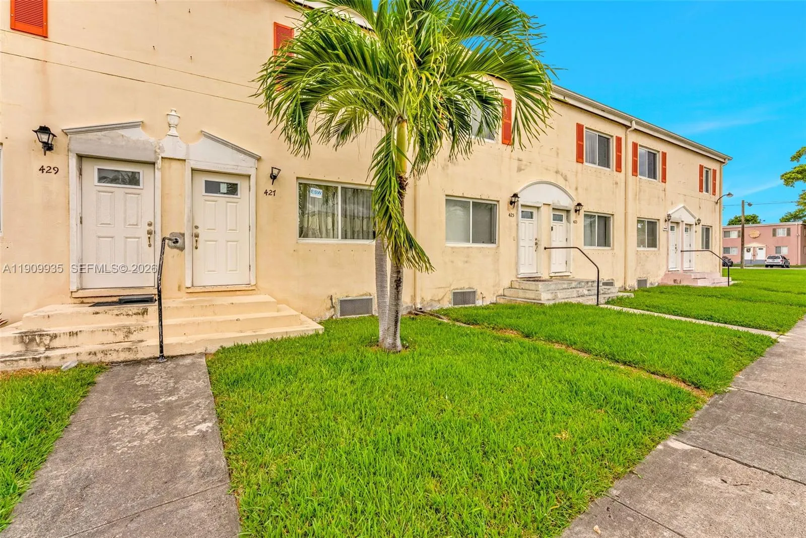 427 Nw 84th Ter 427, Miami, Florida 33150, Miami, Florida 33150, 2 Bedrooms Bedrooms, ,1 BathroomBathrooms,Residential,For Sale,427 Nw 84th Ter 427, Miami, Florida 33150,A11909935