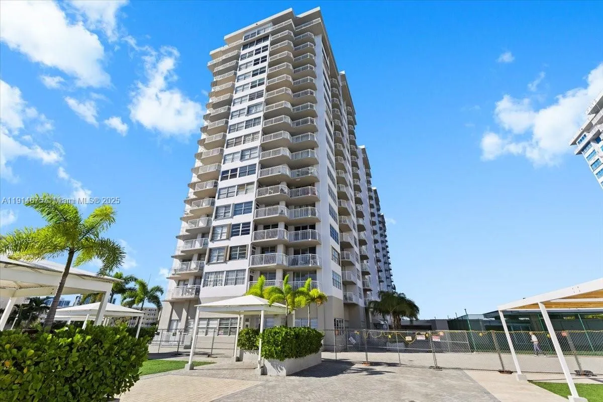 18011 Biscayne Blvd 1603 & Boat Slip, Aventura, Aventura, Florida 33160, 1 Bedroom Bedrooms, ,1 BathroomBathrooms,Residential,For Sale,18011 Biscayne Blvd 1603 & Boat Slip, Aventura,A11914675