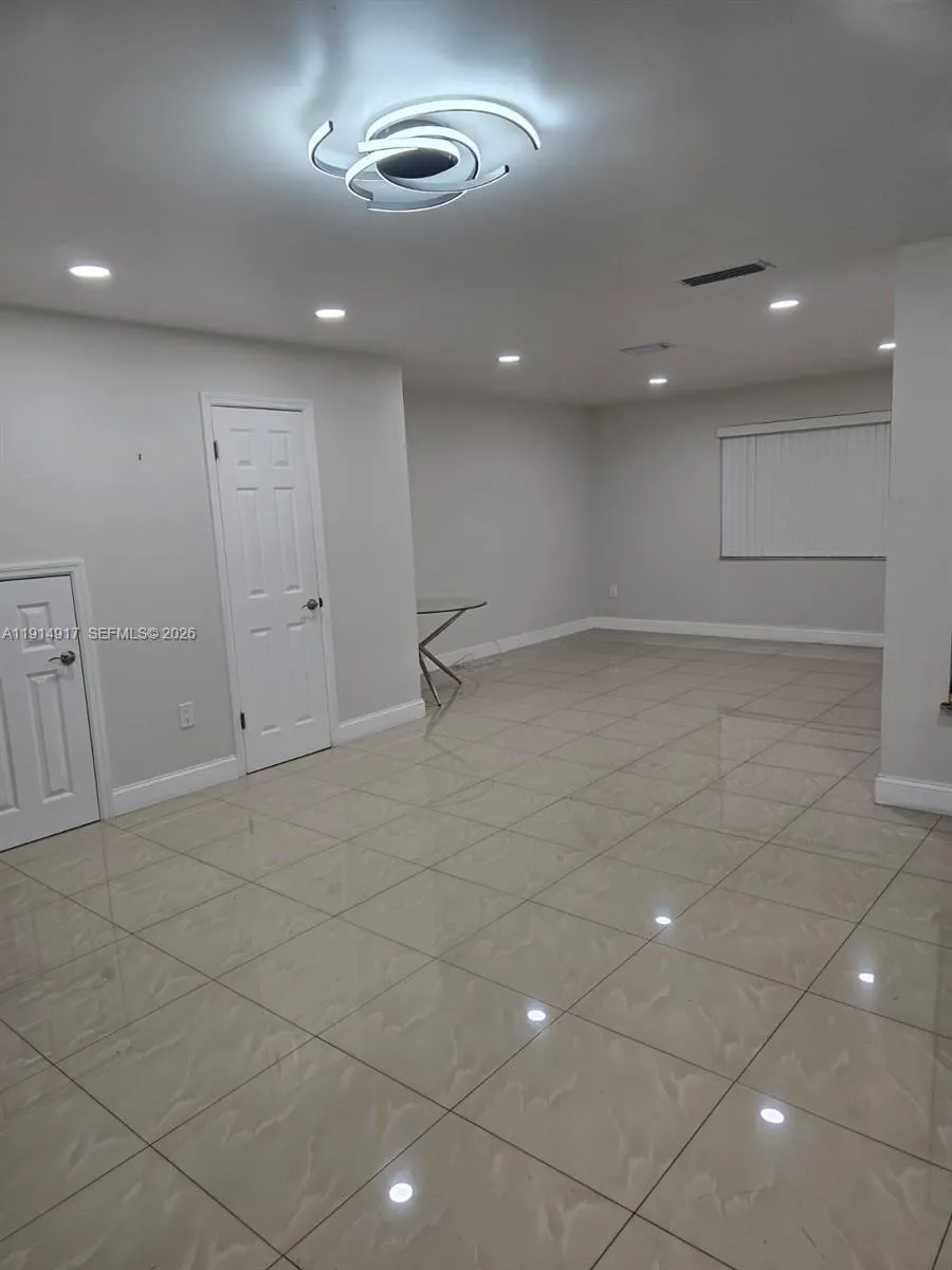 6395 Sw 136th Ct 110k, Miami, Florida 33183, Miami, Florida 33183, 2 Bedrooms Bedrooms, ,2 BathroomsBathrooms,Residential Lease,For Rent,6395 Sw 136th Ct 110k, Miami, Florida 33183,A11914917