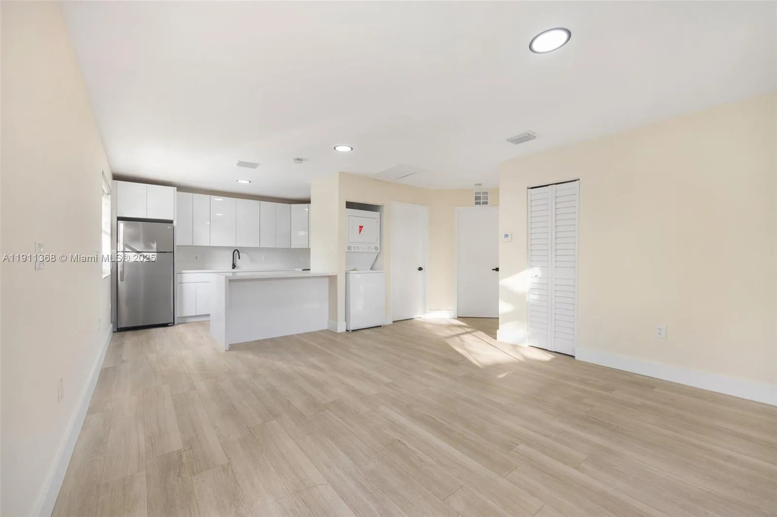 Miami, Florida 33142, ,Residential Income,For Sale,A11911368