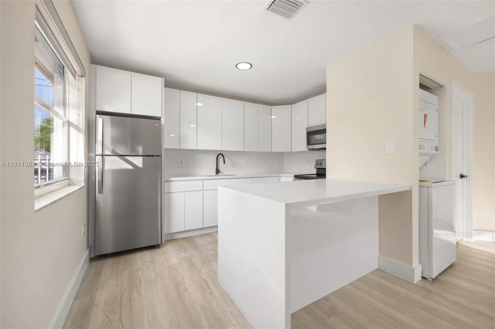 Miami, Florida 33142, ,Residential Income,For Sale,A11911368