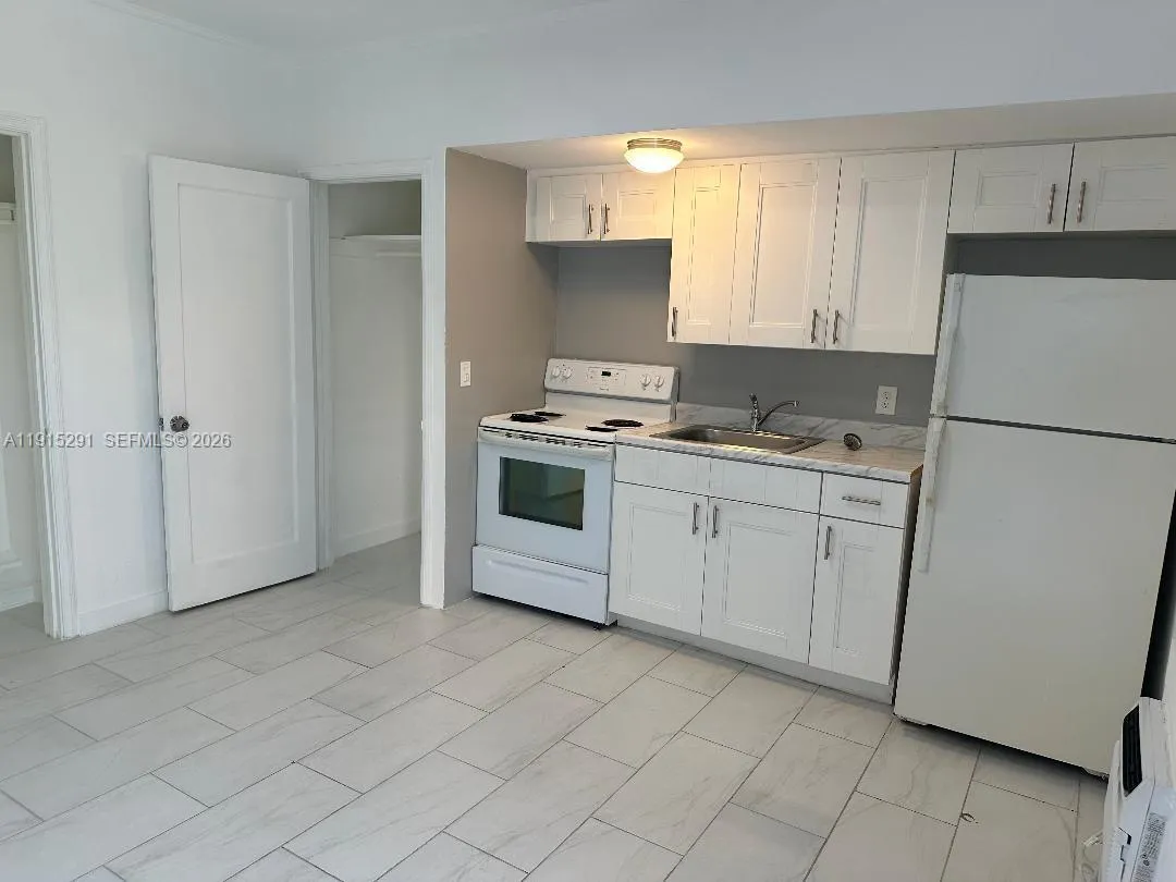 1293 Ne 109th St 3, Miami, Florida 33161, Miami, Florida 33161, ,1 BathroomBathrooms,Residential Lease,For Rent,1293 Ne 109th St 3, Miami, Florida 33161,A11915291