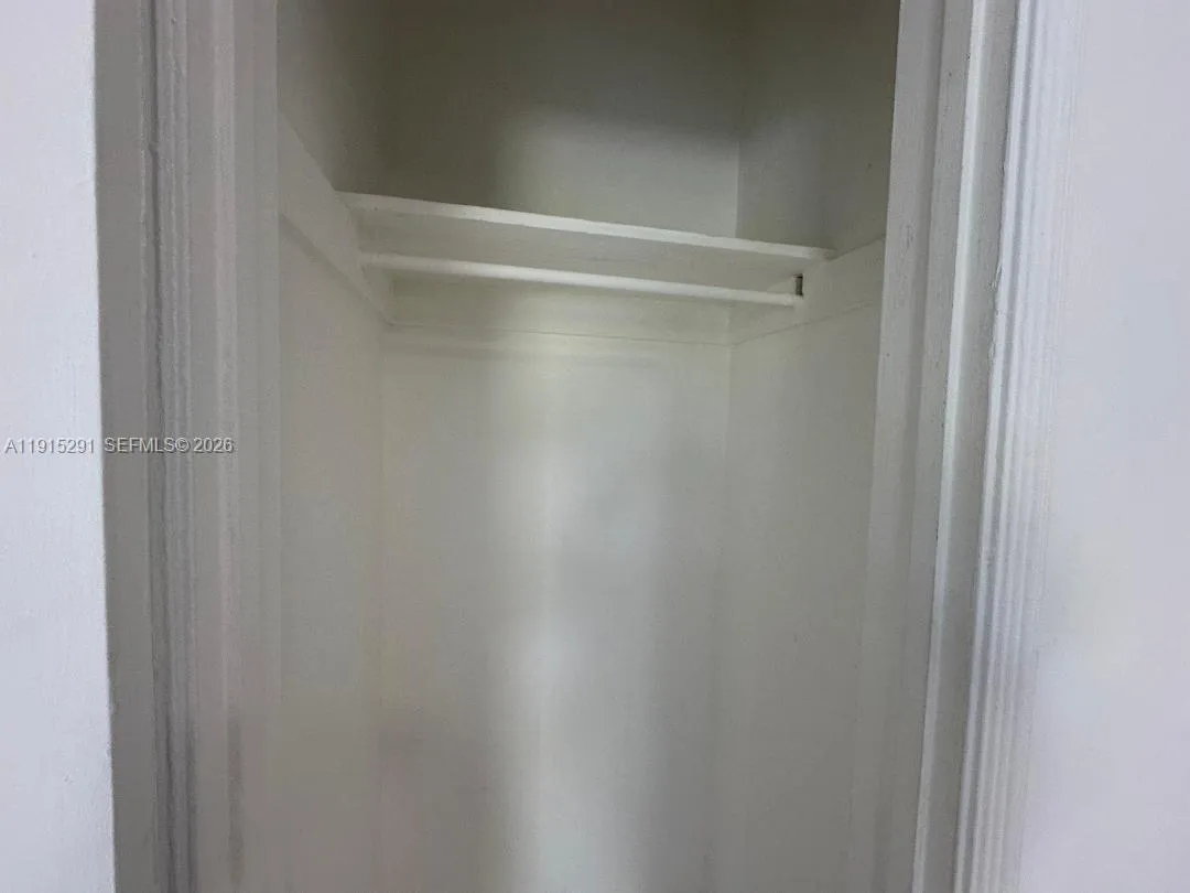 1293 Ne 109th St 3, Miami, Florida 33161, Miami, Florida 33161, ,1 BathroomBathrooms,Residential Lease,For Rent,1293 Ne 109th St 3, Miami, Florida 33161,A11915291