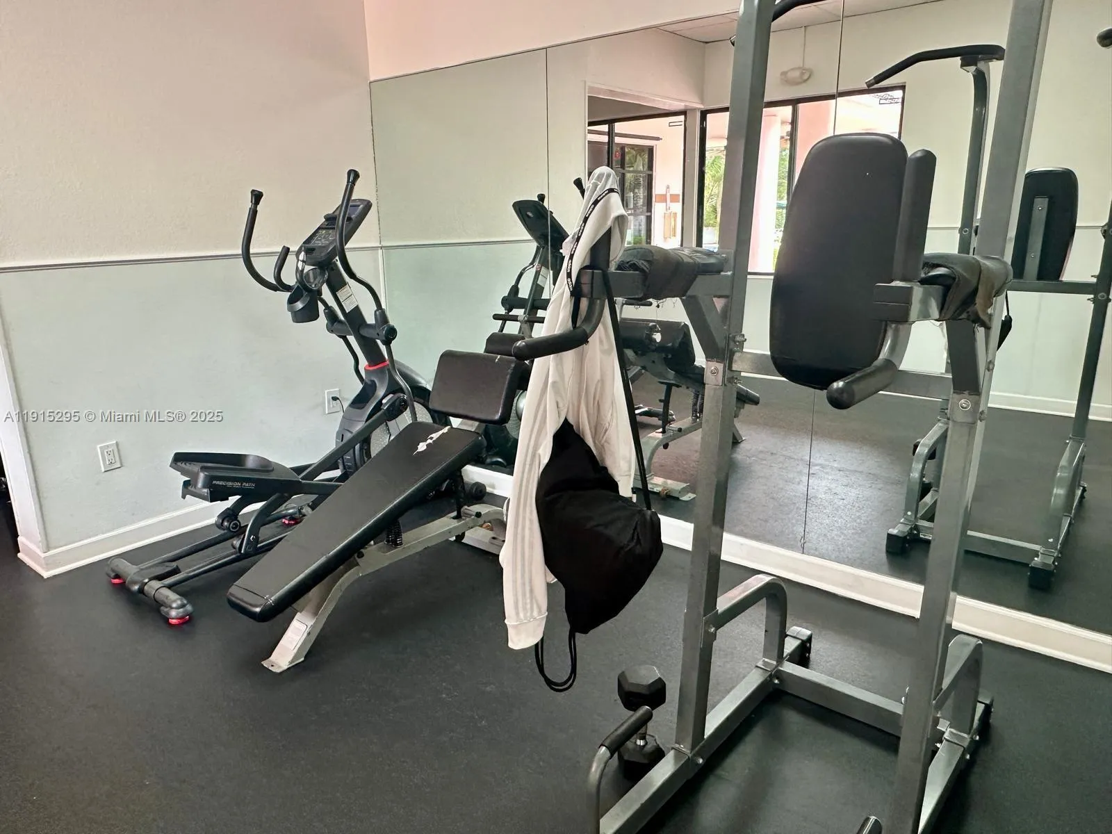 9712 Hammocks Blvd 201-30, Miami, Florida 33196, Miami, Florida 33196, 3 Bedrooms Bedrooms, ,2 BathroomsBathrooms,Residential Lease,For Rent,9712 Hammocks Blvd 201-30, Miami, Florida 33196,A11915295