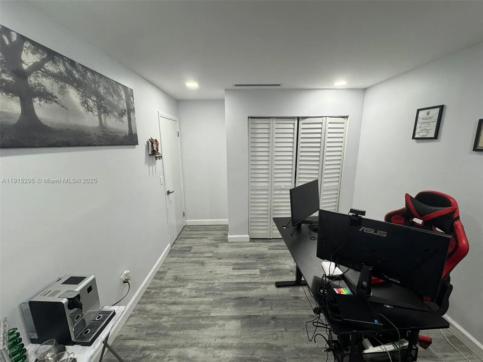 office/bedroom