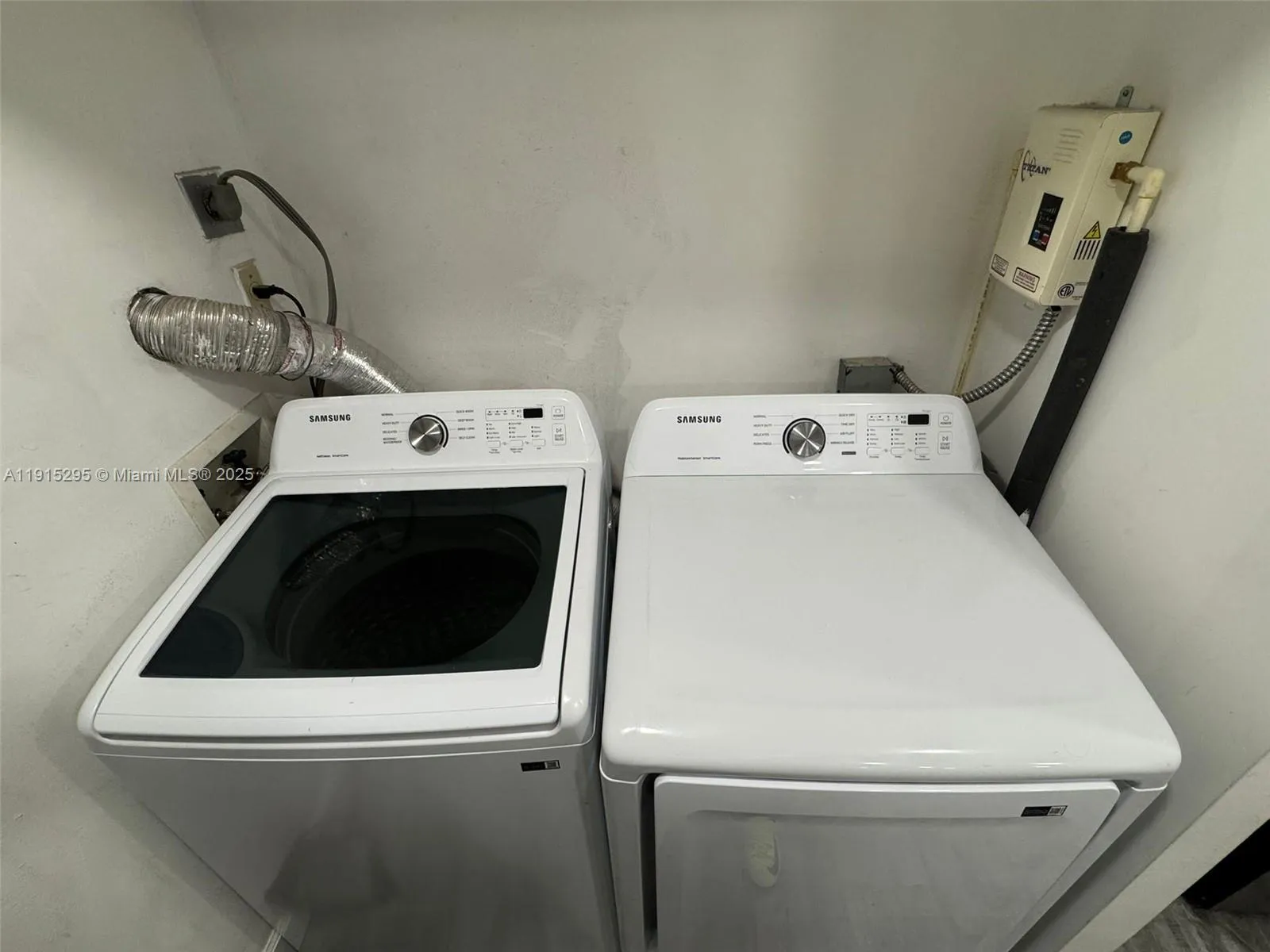 9712 Hammocks Blvd 201-30, Miami, Florida 33196, Miami, Florida 33196, 3 Bedrooms Bedrooms, ,2 BathroomsBathrooms,Residential Lease,For Rent,9712 Hammocks Blvd 201-30, Miami, Florida 33196,A11915295