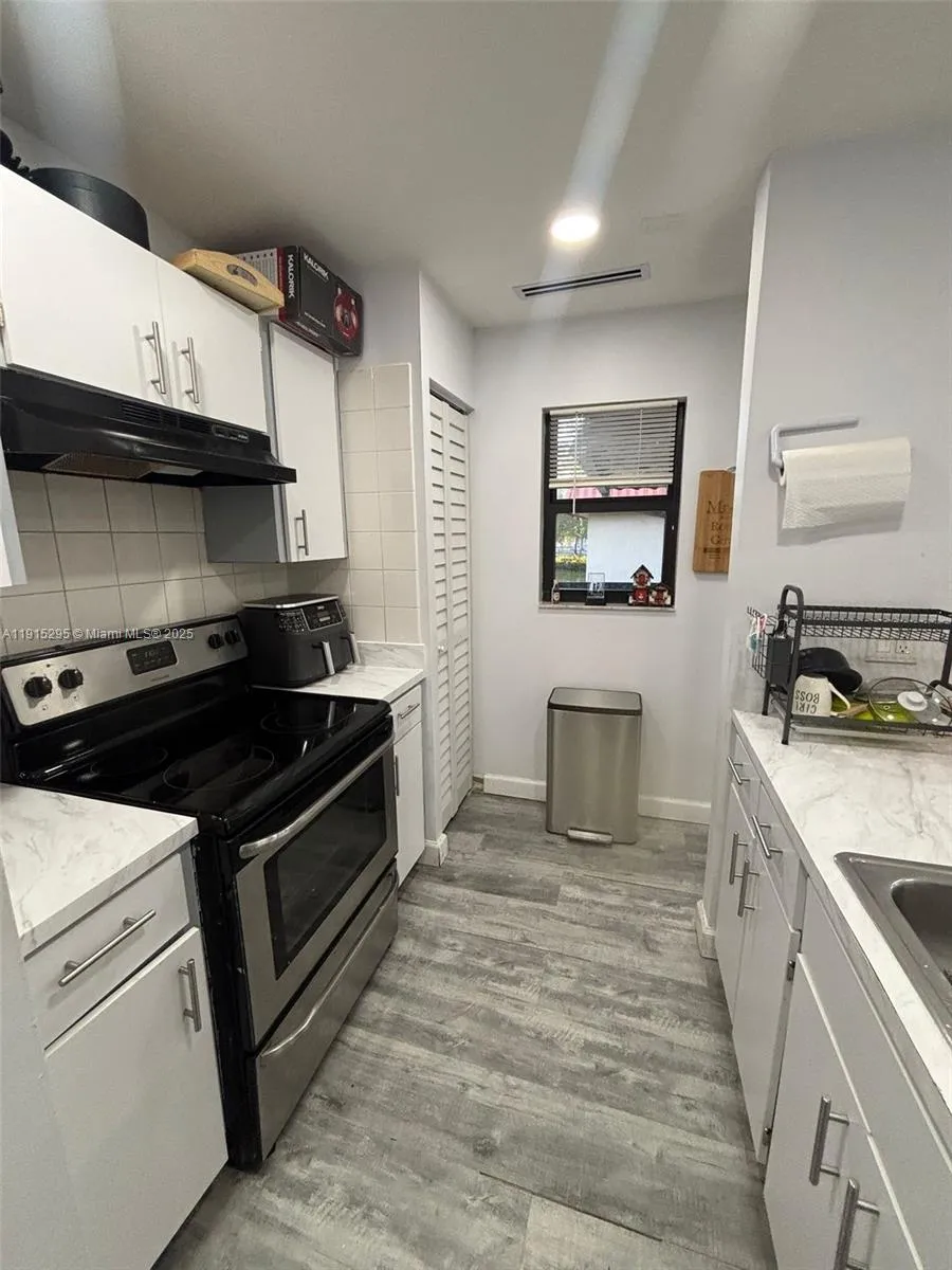 9712 Hammocks Blvd 201-30, Miami, Florida 33196, Miami, Florida 33196, 3 Bedrooms Bedrooms, ,2 BathroomsBathrooms,Residential Lease,For Rent,9712 Hammocks Blvd 201-30, Miami, Florida 33196,A11915295