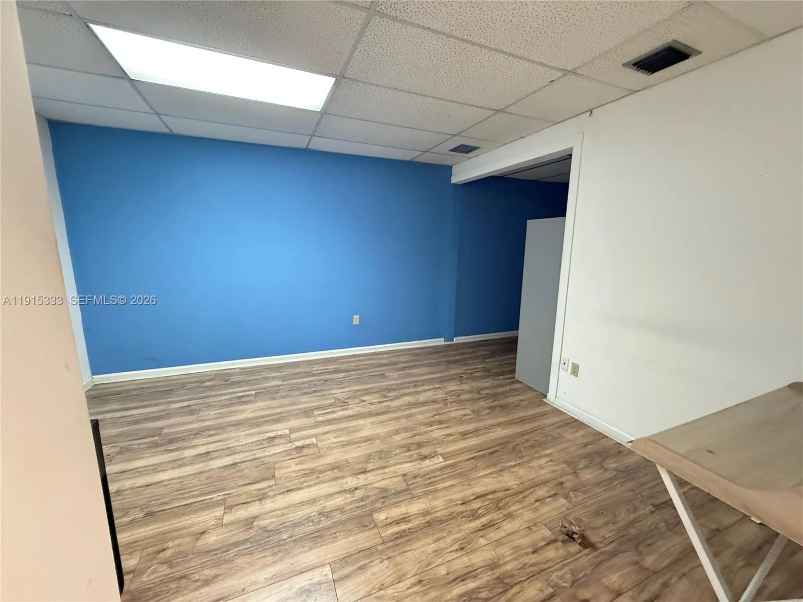1st Floor large office