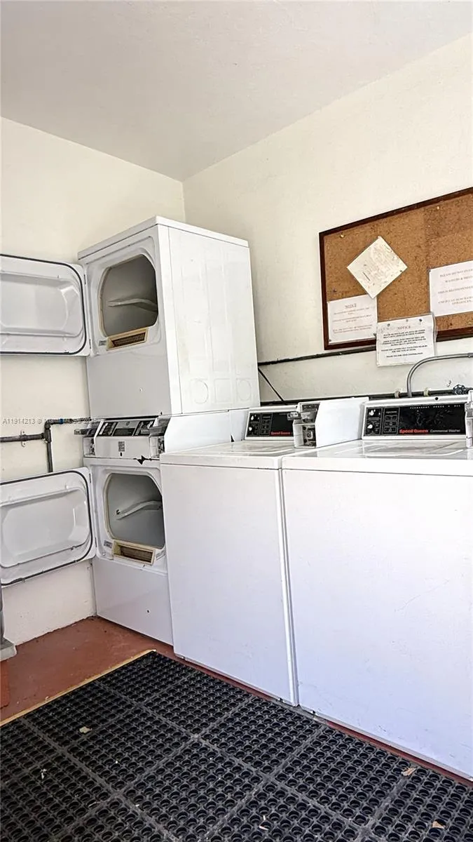 755 Ne 91st St 3f, Miami Shores, Florida 33138, Miami Shores, Florida 33138, 1 Bedroom Bedrooms, ,1 BathroomBathrooms,Residential Lease,For Rent,755 Ne 91st St 3f, Miami Shores, Florida 33138,A11914213