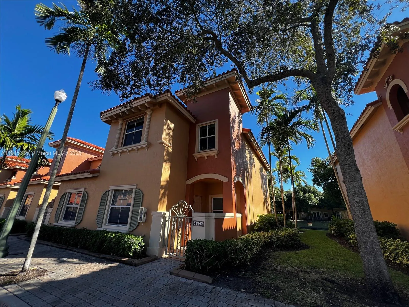 4954 Windward Way 1406, Dania Beach, Florida 33312, Dania Beach, Florida 33312, 3 Bedrooms Bedrooms, ,2 BathroomsBathrooms,Residential,For Sale,4954 Windward Way 1406, Dania Beach, Florida 33312,A11915335