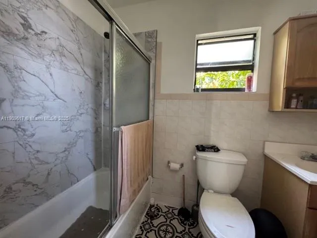 Unit A2 - Bathroom