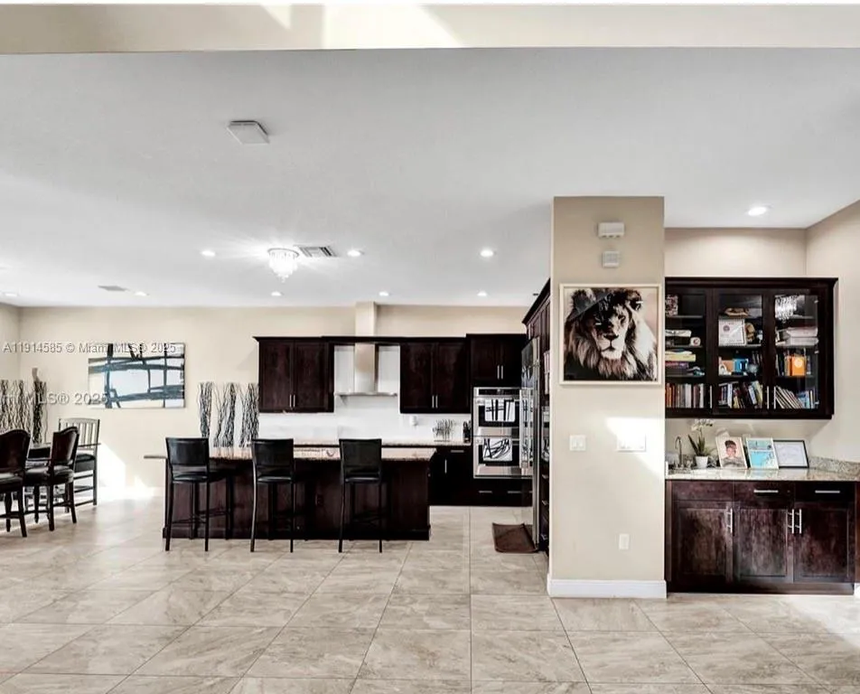 Davie, Florida 33314, 5 Bedrooms Bedrooms, ,5 BathroomsBathrooms,Residential Lease,For Rent,A11914585