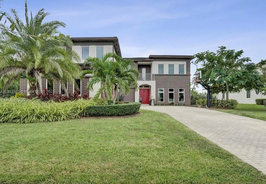Davie, Florida 33314, 5 Bedrooms Bedrooms, ,5 BathroomsBathrooms,Residential Lease,For Rent,A11914585