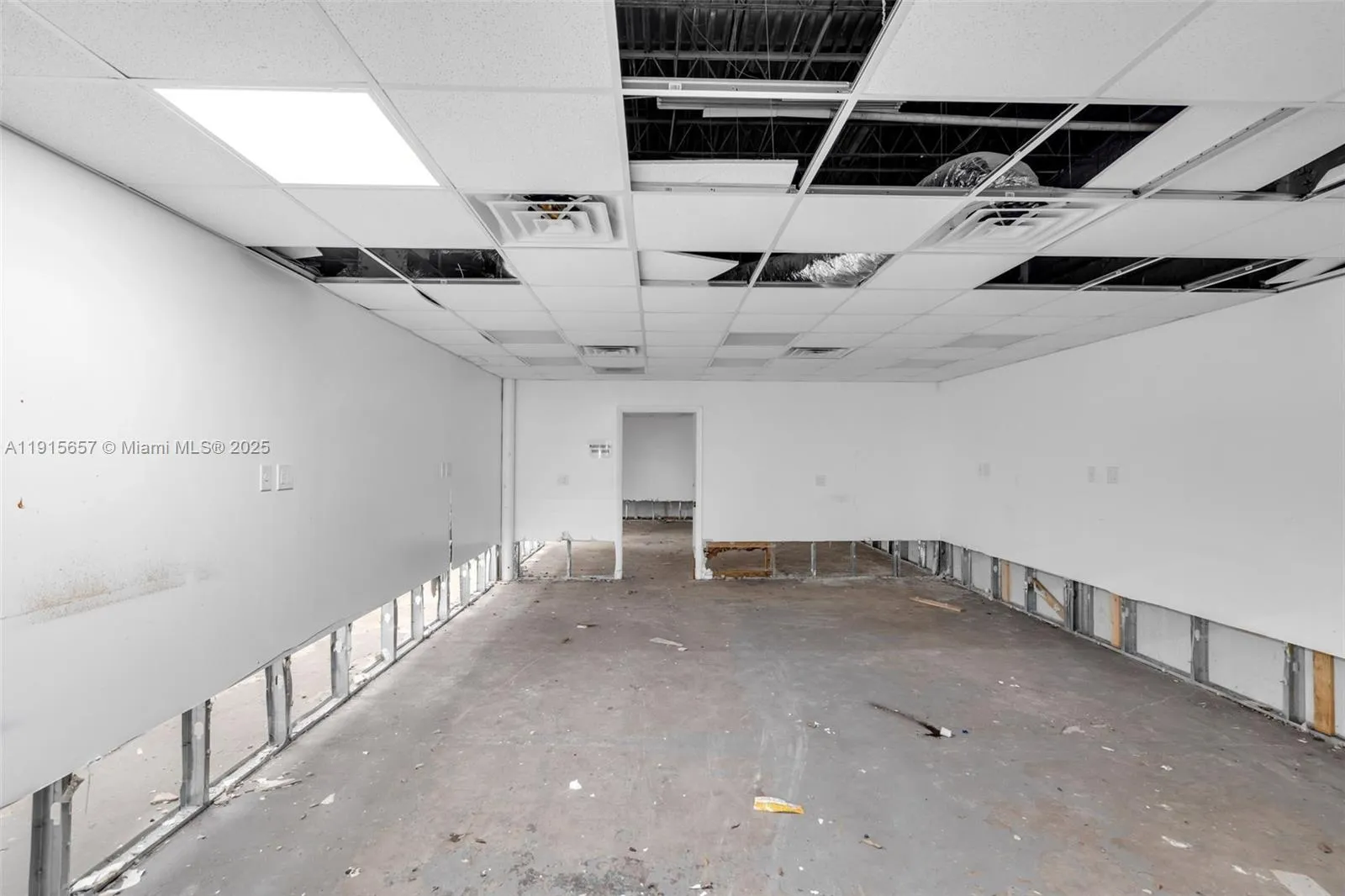 1226 Nw 23rd Ave, Fort Lauderdale, Florida 33311, Fort Lauderdale, Florida 33311, ,Commercial Lease,For Rent,1226 Nw 23rd Ave, Fort Lauderdale, Florida 33311,A11915657