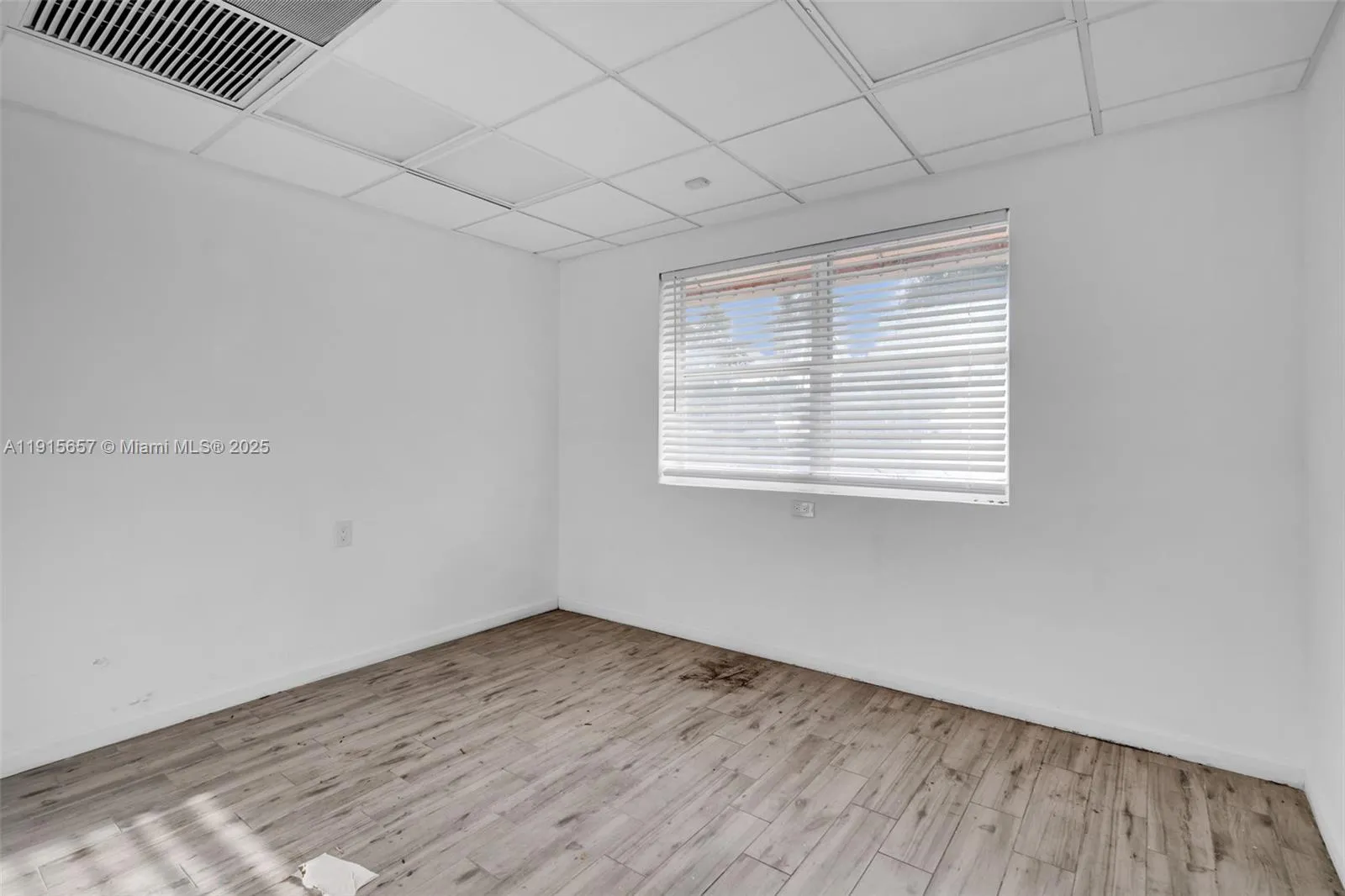 1226 Nw 23rd Ave, Fort Lauderdale, Florida 33311, Fort Lauderdale, Florida 33311, ,Commercial Lease,For Rent,1226 Nw 23rd Ave, Fort Lauderdale, Florida 33311,A11915657