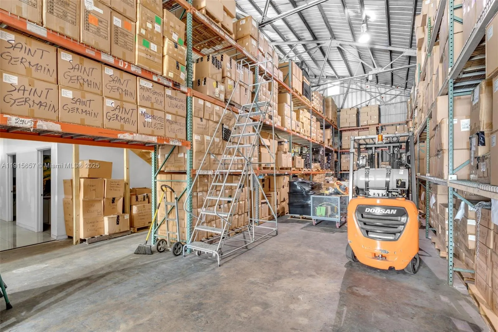 1226 Nw 23rd Ave, Fort Lauderdale, Florida 33311, Fort Lauderdale, Florida 33311, ,Commercial Lease,For Rent,1226 Nw 23rd Ave, Fort Lauderdale, Florida 33311,A11915657