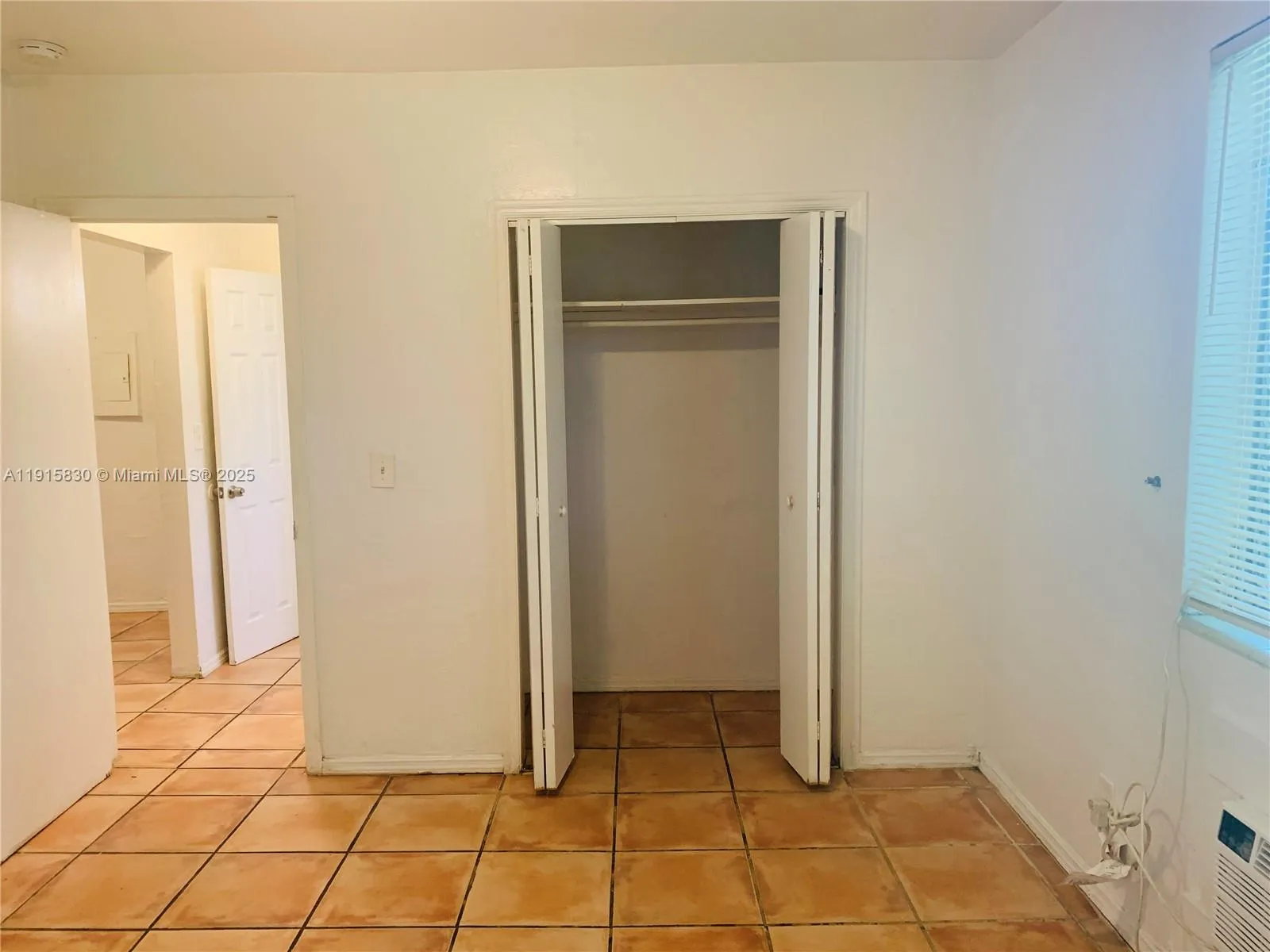 661 Ne 86th St 3, Miami, Florida 33138, Miami, Florida 33138, 1 Bedroom Bedrooms, ,1 BathroomBathrooms,Residential Lease,For Rent,661 Ne 86th St 3, Miami, Florida 33138,A11915830