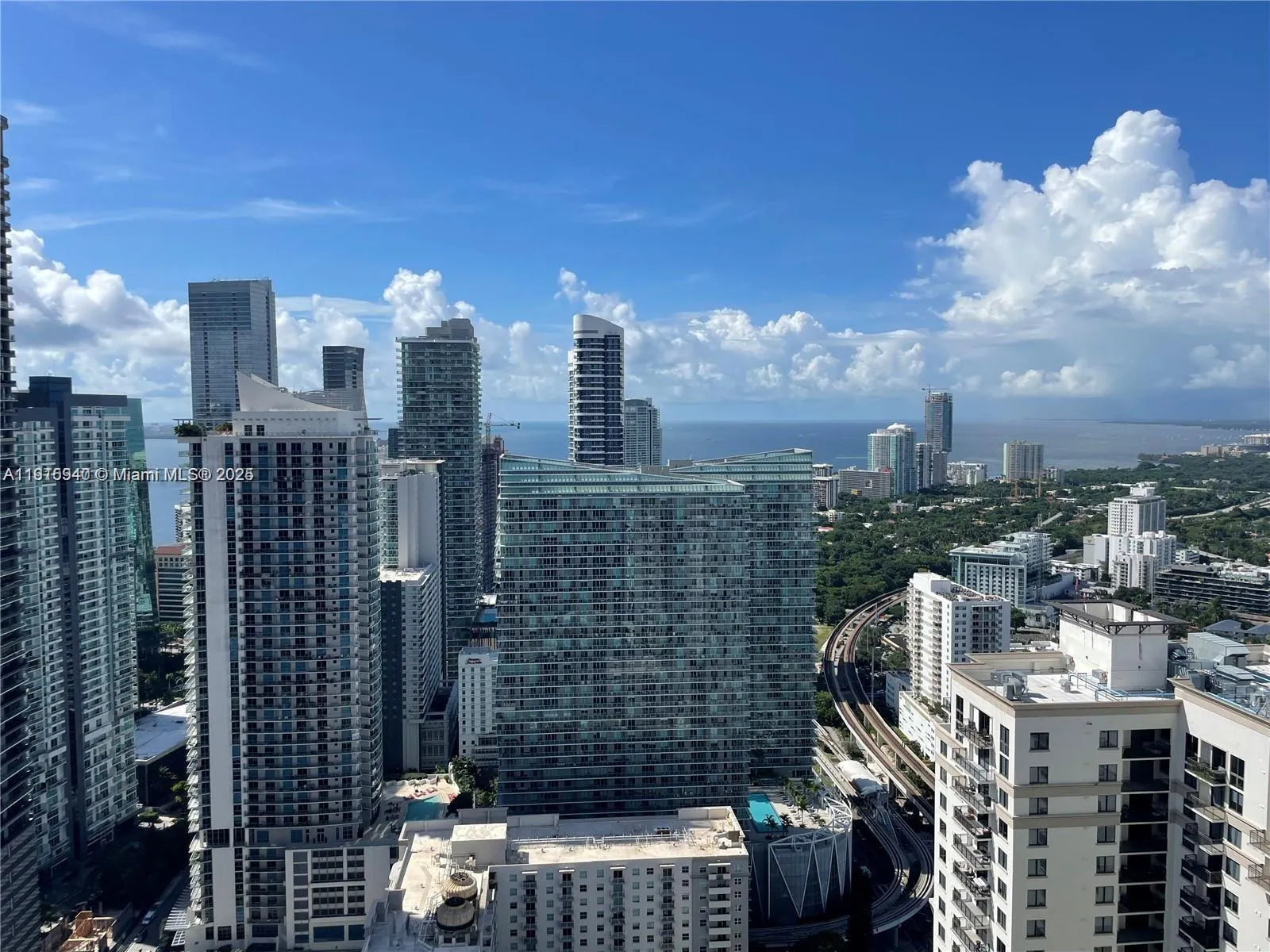 55 Sw 9th St 4304, Miami, Florida 33130, Miami, Florida 33130, 3 Bedrooms Bedrooms, ,4 BathroomsBathrooms,Residential Lease,For Rent,55 Sw 9th St 4304, Miami, Florida 33130,A11915940