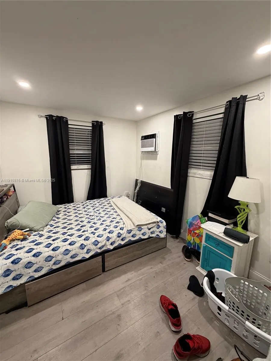 1132 Nw 2nd St, Fort Lauderdale, Florida 33311, Fort Lauderdale, Florida 33311, ,Residential Income,For Sale,1132 Nw 2nd St, Fort Lauderdale, Florida 33311,A11915976