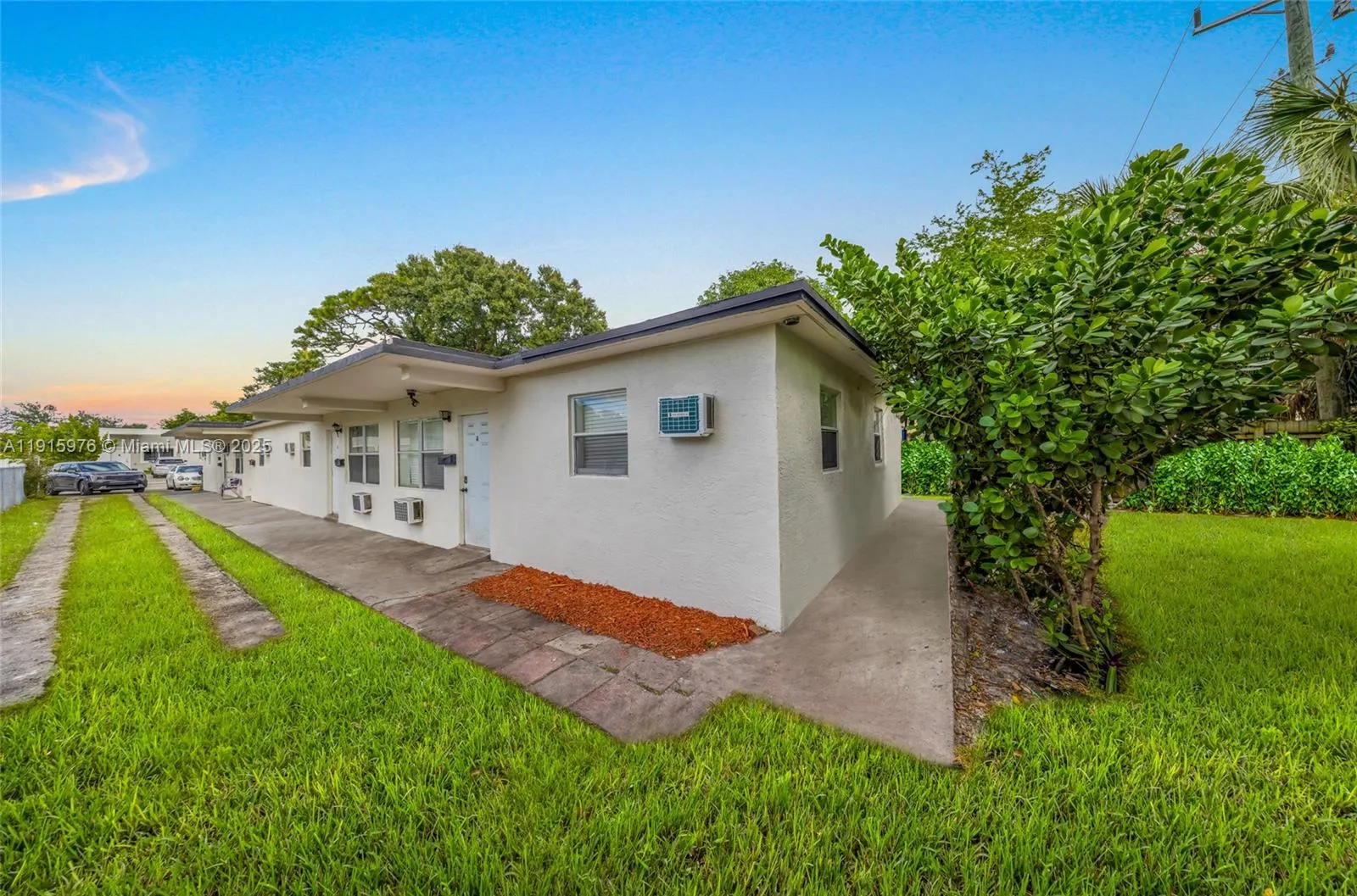 1132 Nw 2nd St, Fort Lauderdale, Florida 33311, Fort Lauderdale, Florida 33311, ,Residential Income,For Sale,1132 Nw 2nd St, Fort Lauderdale, Florida 33311,A11915976