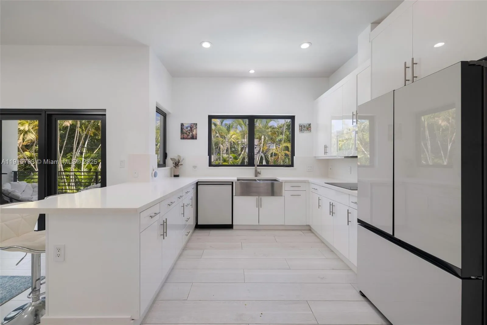 Second floor\'s kitchen