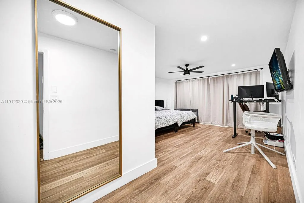 3501 Keyser Ave 43, Hollywood, Florida 33021, Hollywood, Florida 33021, 2 Bedrooms Bedrooms, ,2 BathroomsBathrooms,Residential,For Sale,3501 Keyser Ave 43, Hollywood, Florida 33021,A11912339