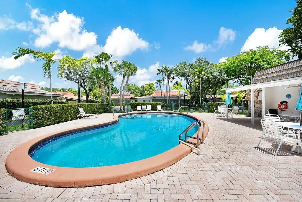 3501 Keyser Ave 43, Hollywood, Florida 33021, Hollywood, Florida 33021, 2 Bedrooms Bedrooms, ,2 BathroomsBathrooms,Residential,For Sale,3501 Keyser Ave 43, Hollywood, Florida 33021,A11912339