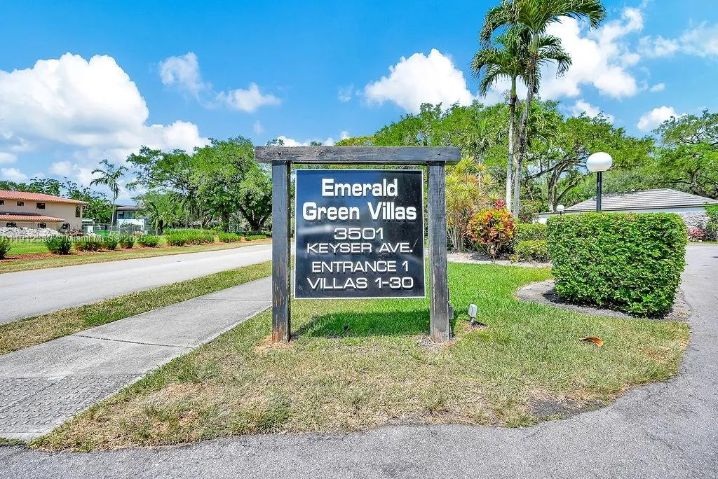 3501 Keyser Ave 43, Hollywood, Florida 33021, Hollywood, Florida 33021, 2 Bedrooms Bedrooms, ,2 BathroomsBathrooms,Residential,For Sale,3501 Keyser Ave 43, Hollywood, Florida 33021,A11912339
