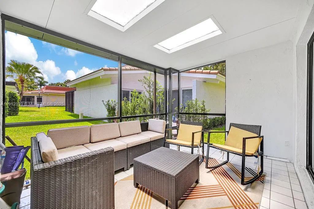 3501 Keyser Ave 43, Hollywood, Florida 33021, Hollywood, Florida 33021, 2 Bedrooms Bedrooms, ,2 BathroomsBathrooms,Residential,For Sale,3501 Keyser Ave 43, Hollywood, Florida 33021,A11912339