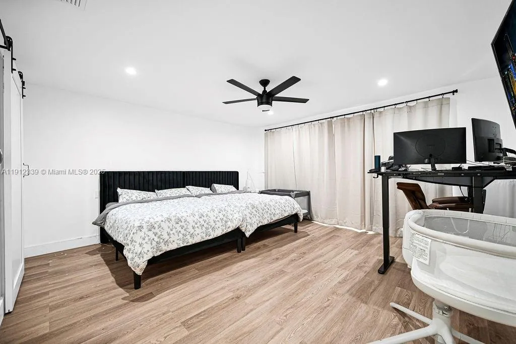 3501 Keyser Ave 43, Hollywood, Florida 33021, Hollywood, Florida 33021, 2 Bedrooms Bedrooms, ,2 BathroomsBathrooms,Residential,For Sale,3501 Keyser Ave 43, Hollywood, Florida 33021,A11912339