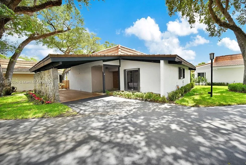 3501 Keyser Ave 43, Hollywood, Florida 33021, Hollywood, Florida 33021, 2 Bedrooms Bedrooms, ,2 BathroomsBathrooms,Residential,For Sale,3501 Keyser Ave 43, Hollywood, Florida 33021,A11912339