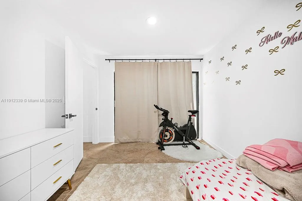 3501 Keyser Ave 43, Hollywood, Florida 33021, Hollywood, Florida 33021, 2 Bedrooms Bedrooms, ,2 BathroomsBathrooms,Residential,For Sale,3501 Keyser Ave 43, Hollywood, Florida 33021,A11912339