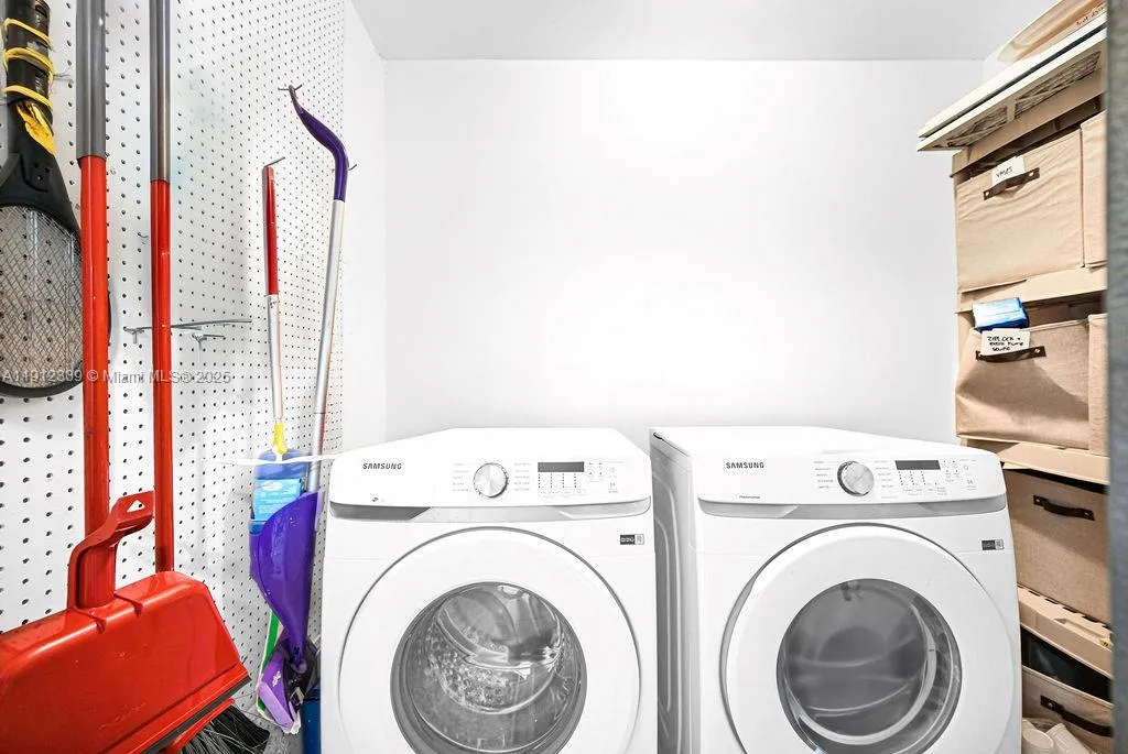 3501 Keyser Ave 43, Hollywood, Florida 33021, Hollywood, Florida 33021, 2 Bedrooms Bedrooms, ,2 BathroomsBathrooms,Residential,For Sale,3501 Keyser Ave 43, Hollywood, Florida 33021,A11912339