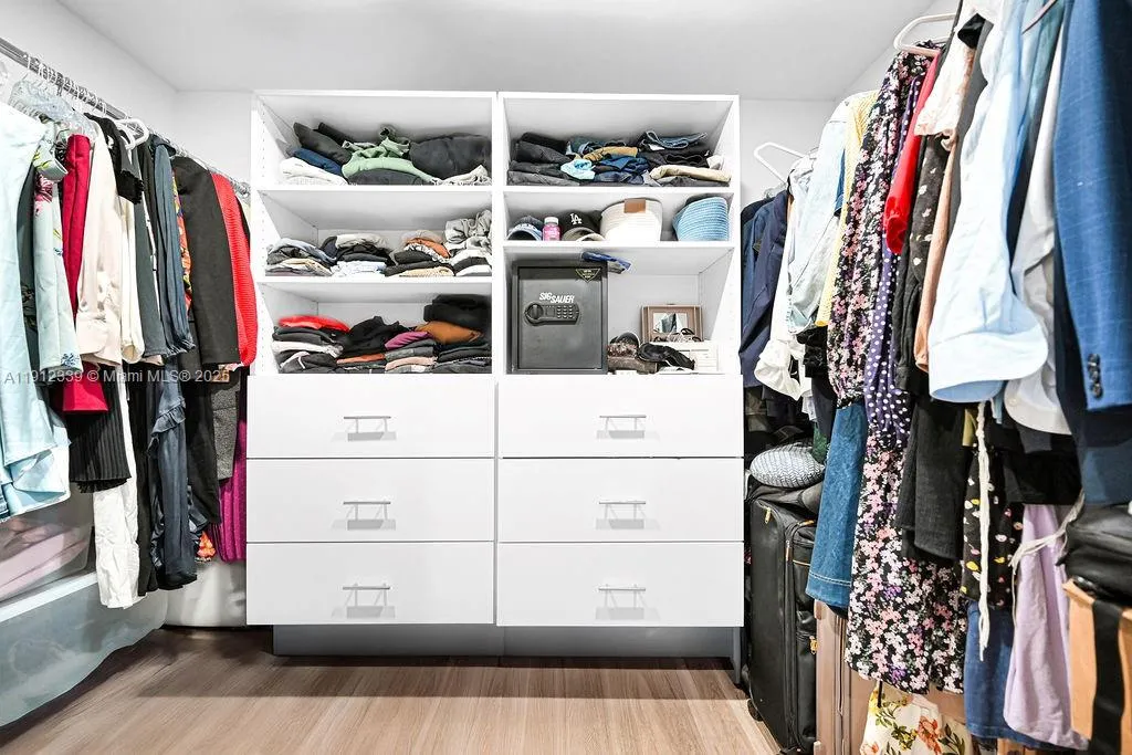 3501 Keyser Ave 43, Hollywood, Florida 33021, Hollywood, Florida 33021, 2 Bedrooms Bedrooms, ,2 BathroomsBathrooms,Residential,For Sale,3501 Keyser Ave 43, Hollywood, Florida 33021,A11912339