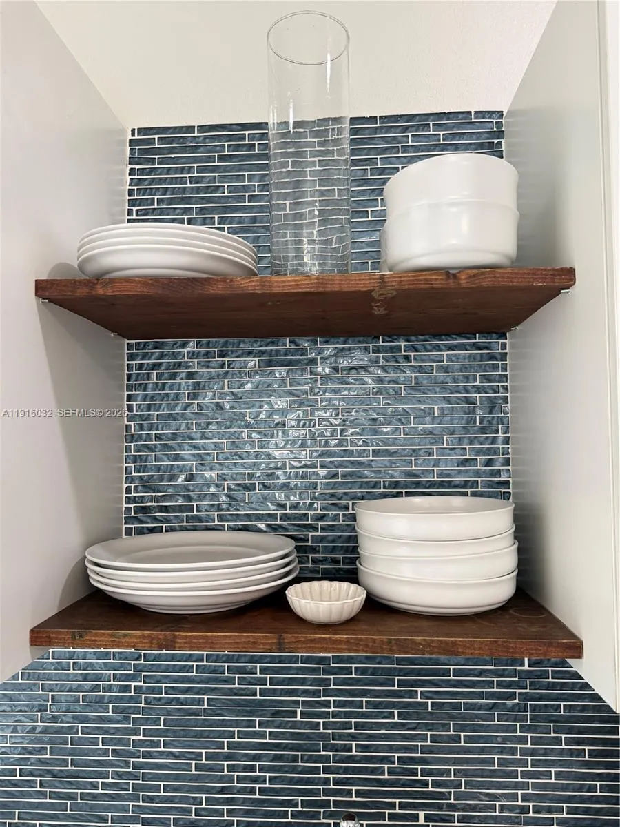 723 2nd St 1, Miami Beach, Florida 33139, Miami Beach, Florida 33139, ,1 BathroomBathrooms,Residential Lease,For Rent,723 2nd St 1, Miami Beach, Florida 33139,A11916032