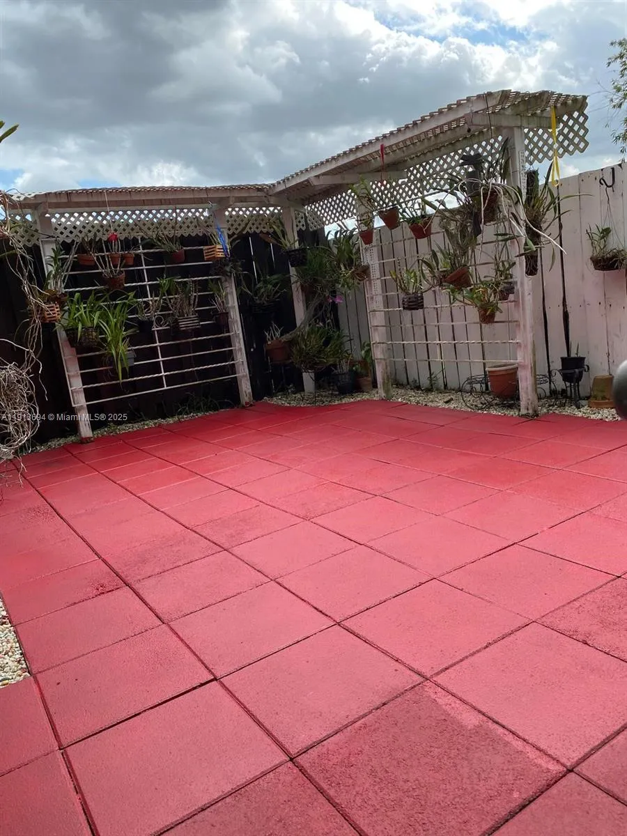 10454 Nw 5th Ter 4-30, Miami, Florida 33172, Miami, Florida 33172, 3 Bedrooms Bedrooms, ,2 BathroomsBathrooms,Residential,For Sale,10454 Nw 5th Ter 4-30, Miami, Florida 33172,A11913694