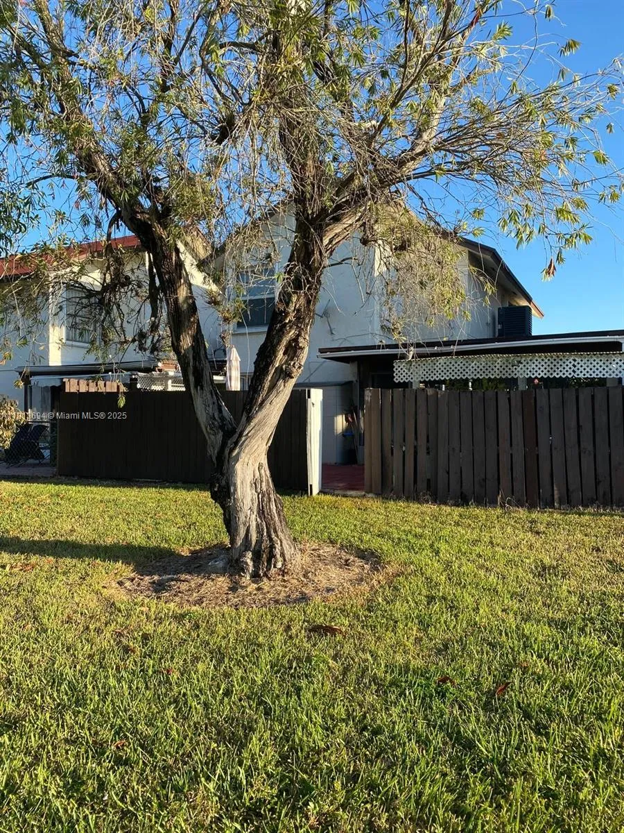 10454 Nw 5th Ter 4-30, Miami, Florida 33172, Miami, Florida 33172, 3 Bedrooms Bedrooms, ,2 BathroomsBathrooms,Residential,For Sale,10454 Nw 5th Ter 4-30, Miami, Florida 33172,A11913694