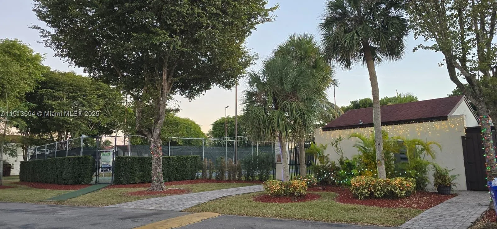 10454 Nw 5th Ter 4-30, Miami, Florida 33172, Miami, Florida 33172, 3 Bedrooms Bedrooms, ,2 BathroomsBathrooms,Residential,For Sale,10454 Nw 5th Ter 4-30, Miami, Florida 33172,A11913694