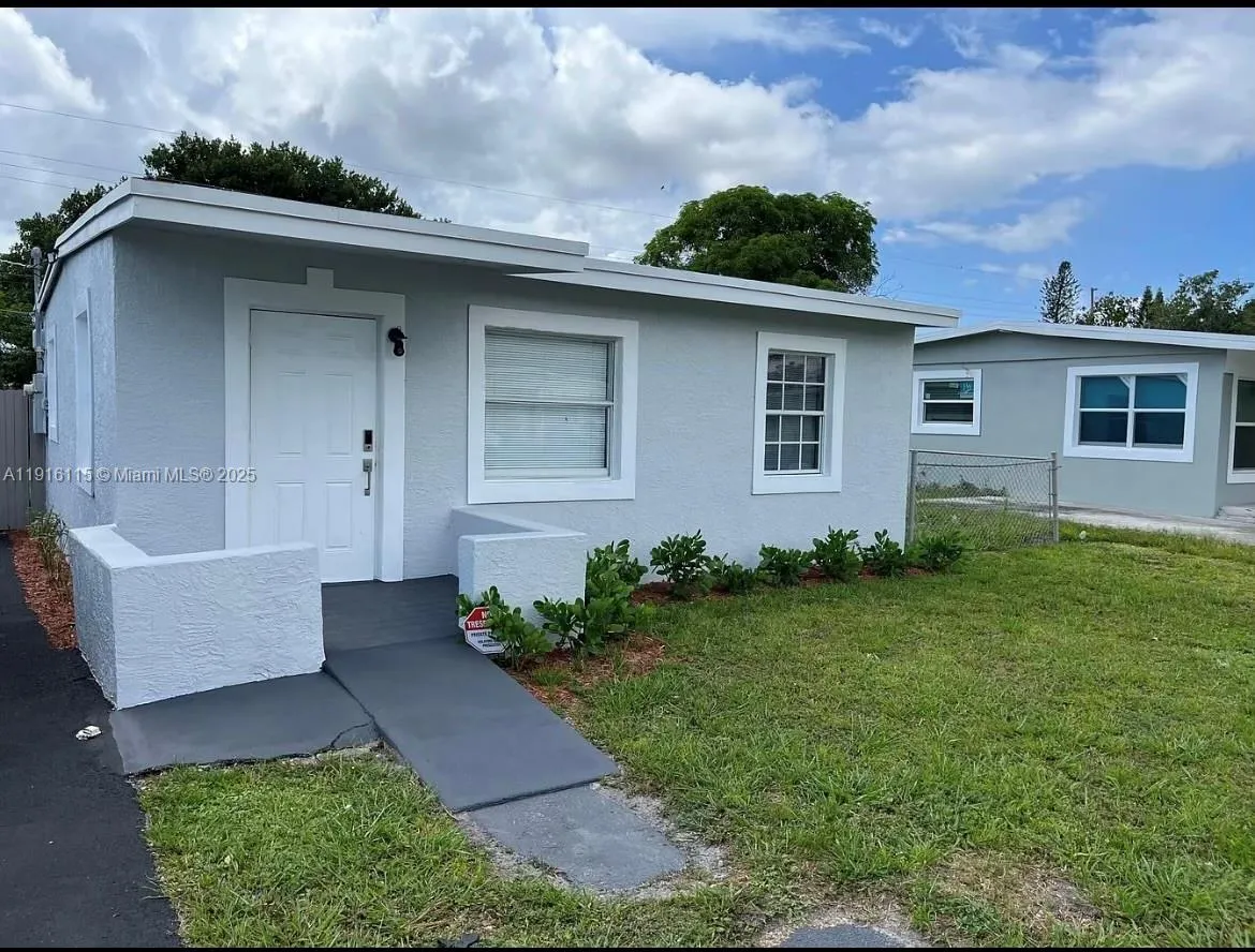2726 Nw 4th Ct, Pompano Beach, Florida 33069, Pompano Beach, Florida 33069, 3 Bedrooms Bedrooms, ,2 BathroomsBathrooms,Residential Lease,For Rent,2726 Nw 4th Ct, Pompano Beach, Florida 33069,A11916115