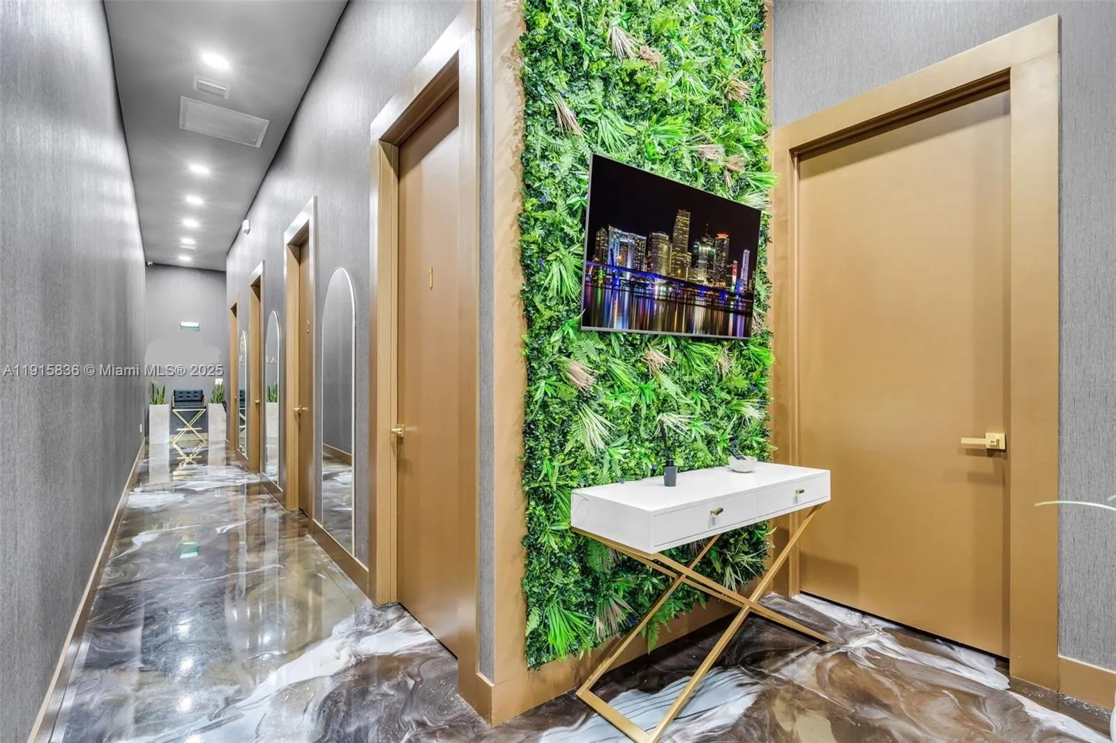 Confidential 8th St, Miami, Florida 33184, Miami, Florida 33184, ,Business Opportunity,For Sale,Confidential 8th St, Miami, Florida 33184,A11915836