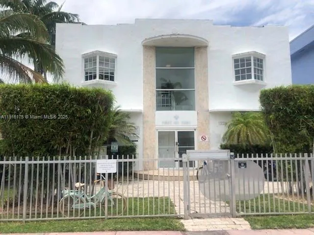 1526 Pennsylvania Ave 19, Miami Beach, Florida 331, Miami Beach, Florida 33139, 1 Bedroom Bedrooms, ,1 BathroomBathrooms,Residential,For Sale,1526 Pennsylvania Ave 19, Miami Beach, Florida 331,A11916175