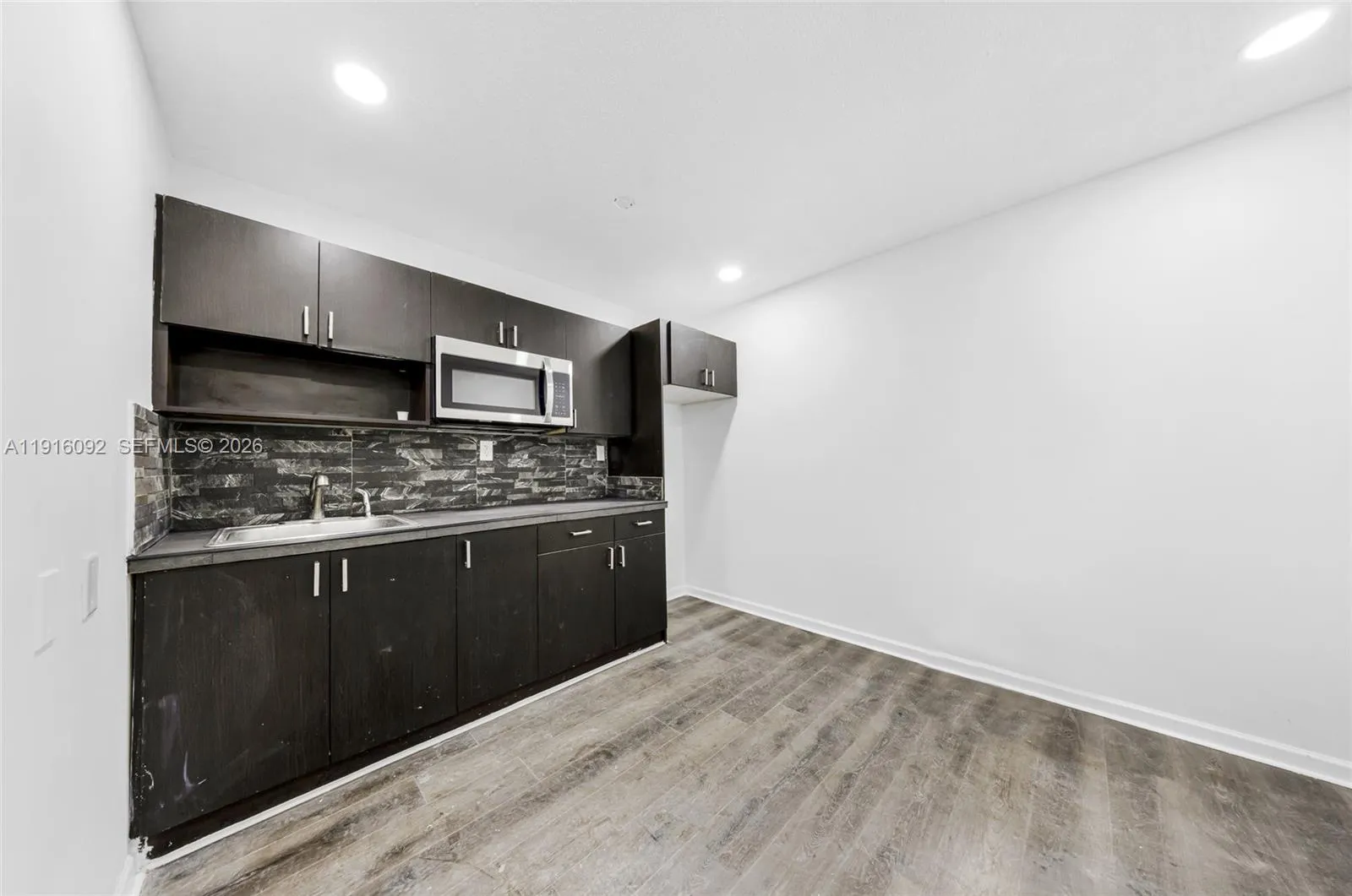 7550 W 2nd Ct, Hialeah, Florida 33014, Hialeah, Florida 33014, ,Commercial Lease,For Rent,7550 W 2nd Ct, Hialeah, Florida 33014,A11916092