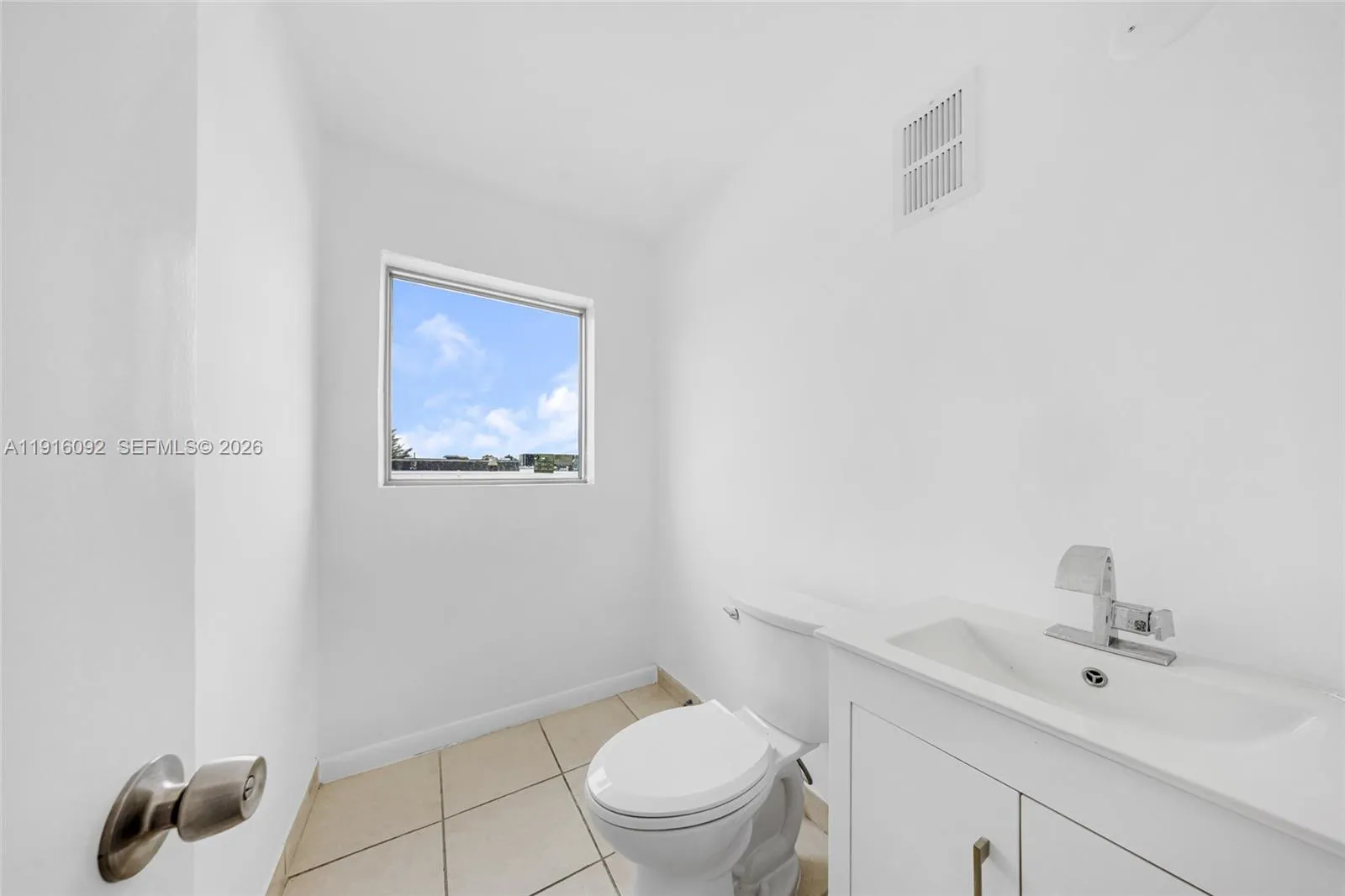 7550 W 2nd Ct, Hialeah, Florida 33014, Hialeah, Florida 33014, ,Commercial Lease,For Rent,7550 W 2nd Ct, Hialeah, Florida 33014,A11916092